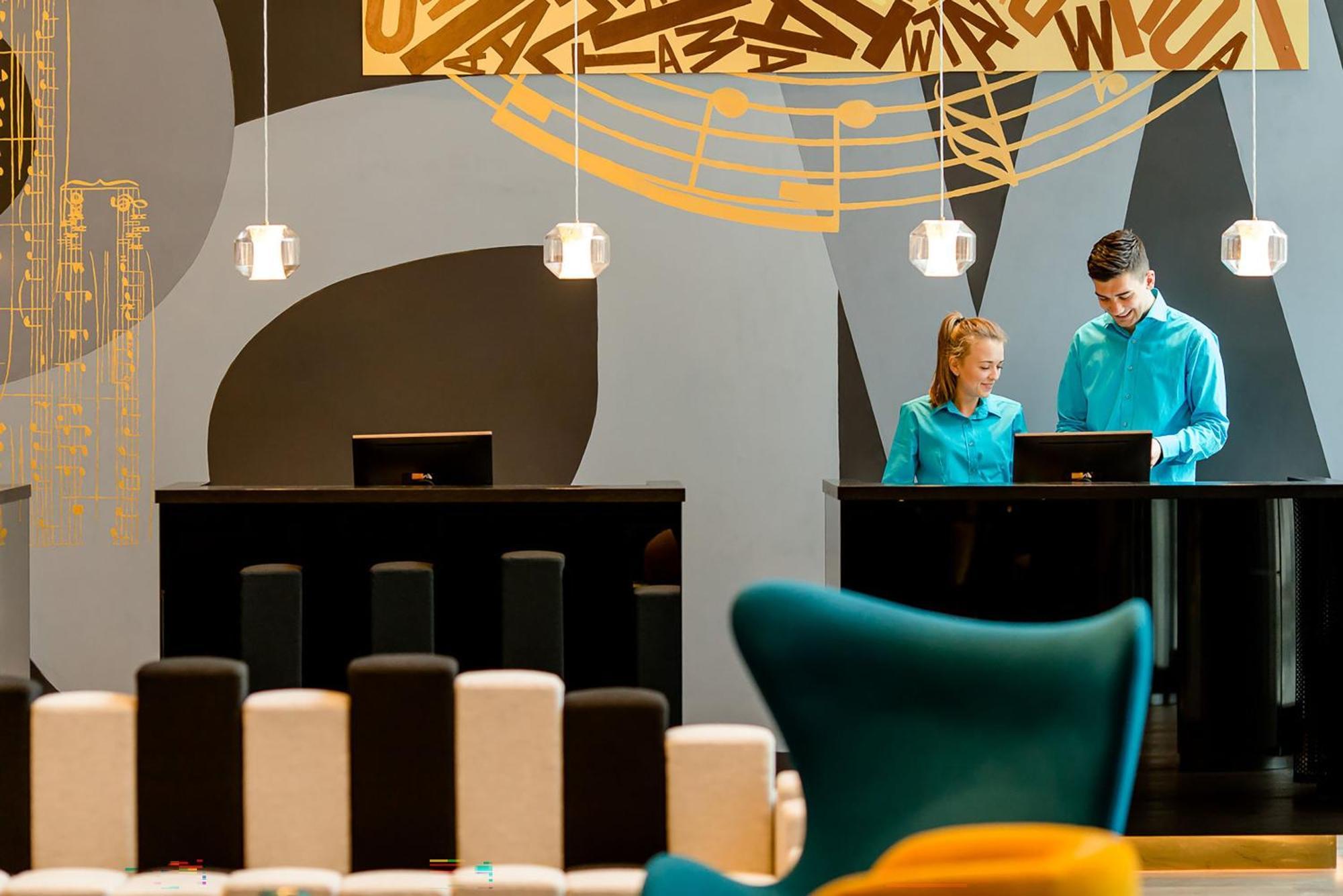 Motel One Warsaw-Chopin Exteriör bild